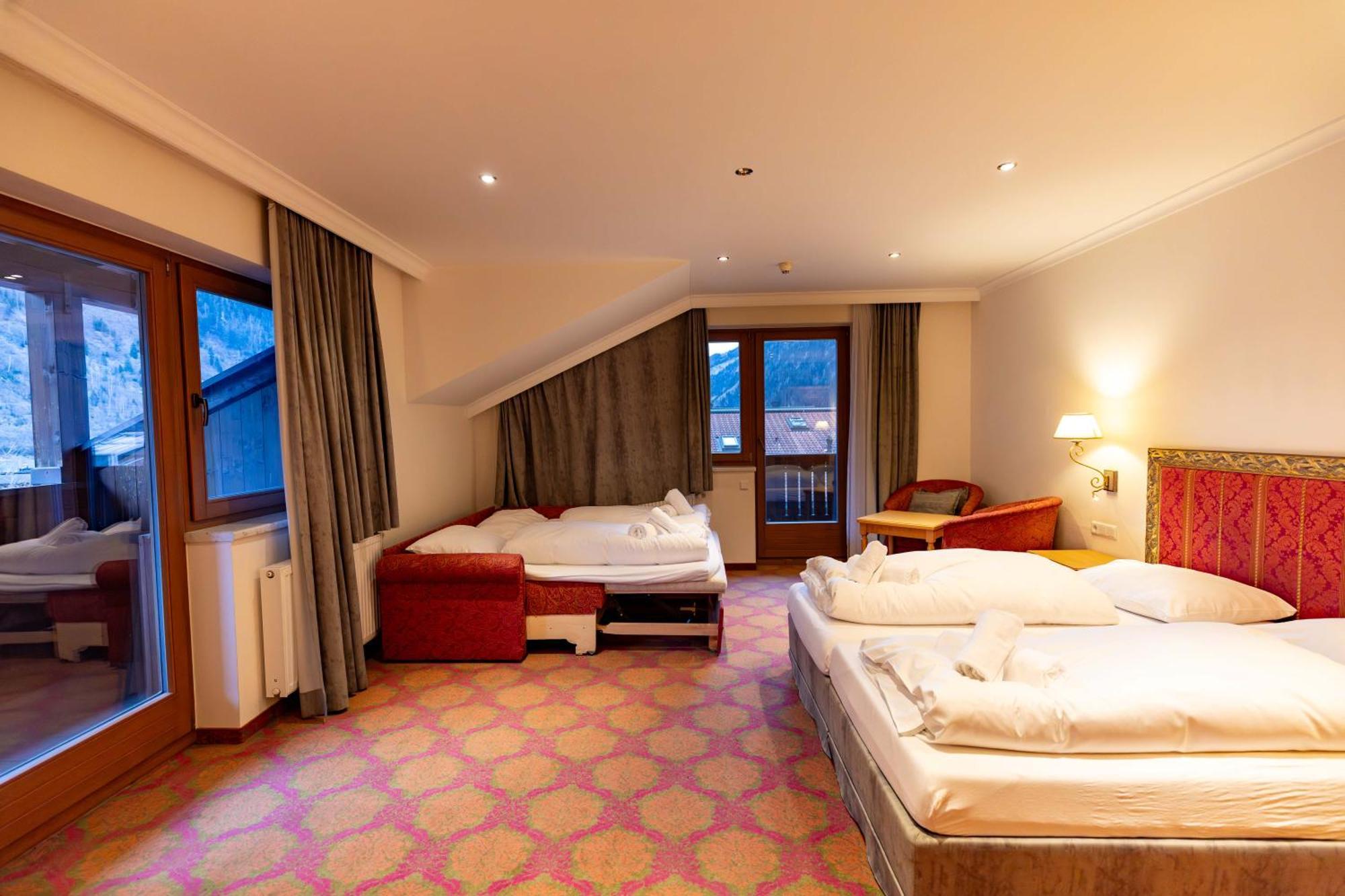 Heart Hotel Nordstern Mayrhofen Buitenkant foto